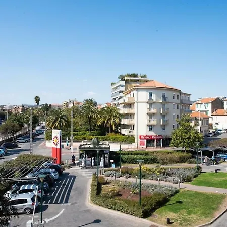Modern Apt For 4p, Near Beach & City Centre * Cannes